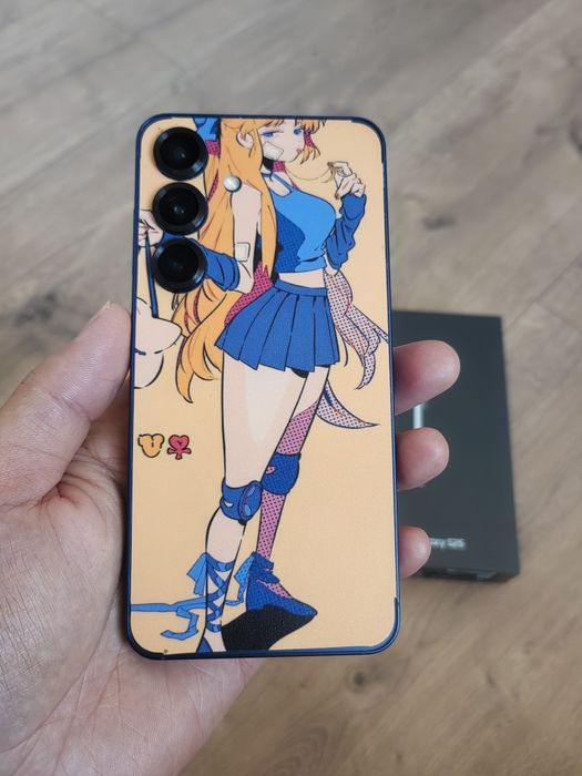 Продам Samsung S25 12/128 Navy