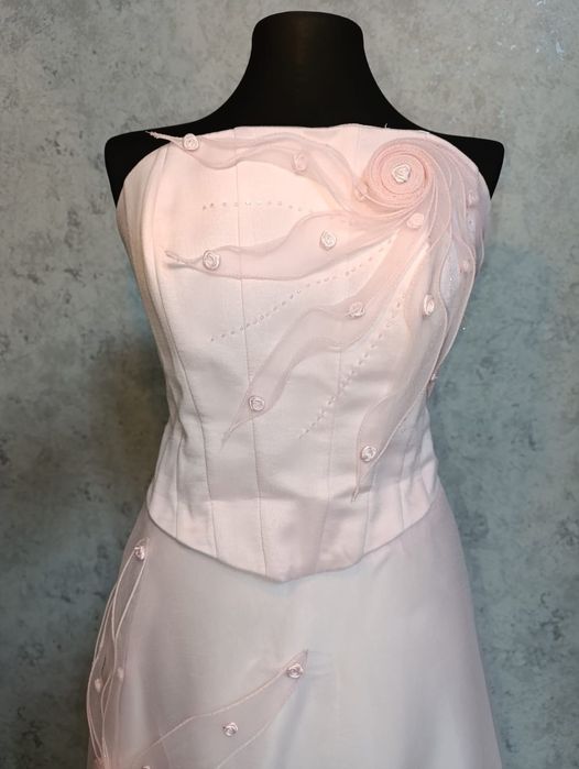 Продам свадебное платье, новое.