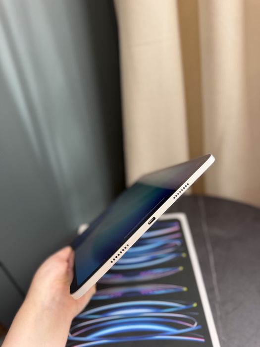 Продам Apple iPad Pro 11 256Gb Wi-fi Silver(4gen)