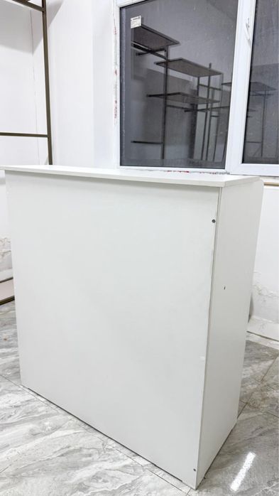 Стол ресепшен с тумбой