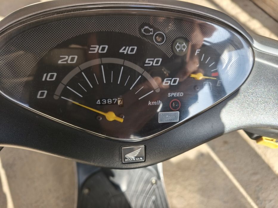 Продам мопед Хонда Дио af-68