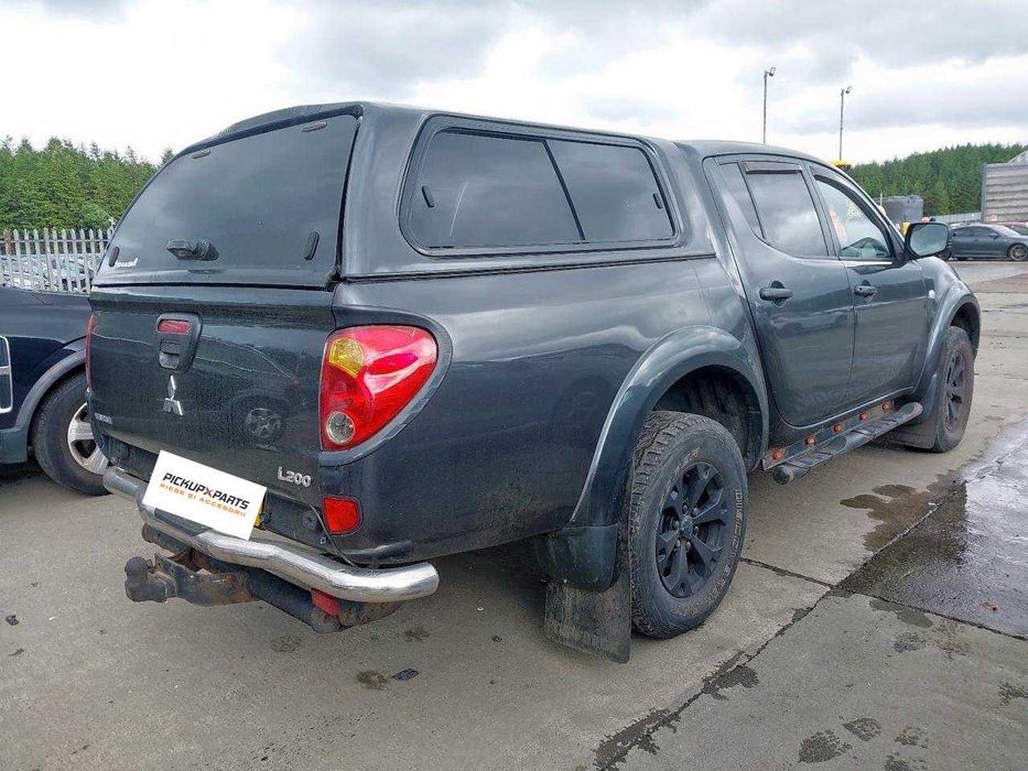 Dezmembrez Mitsubishi L200 2.5 Diesel 2013