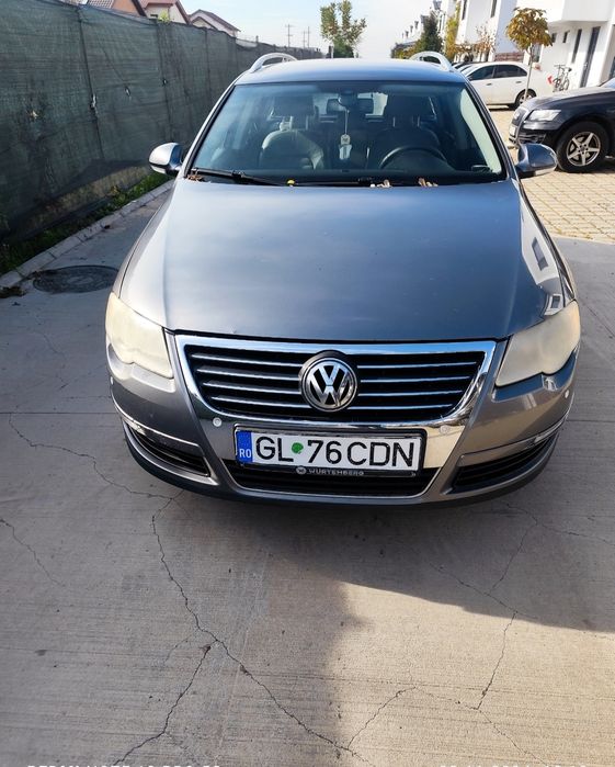 Vând Volkswagen Passat
