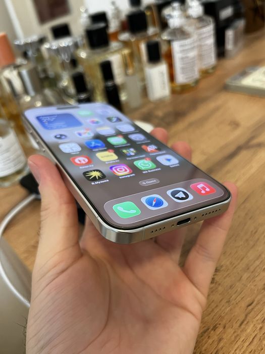 iPhone 16 Pro Max 256GB White / Белый