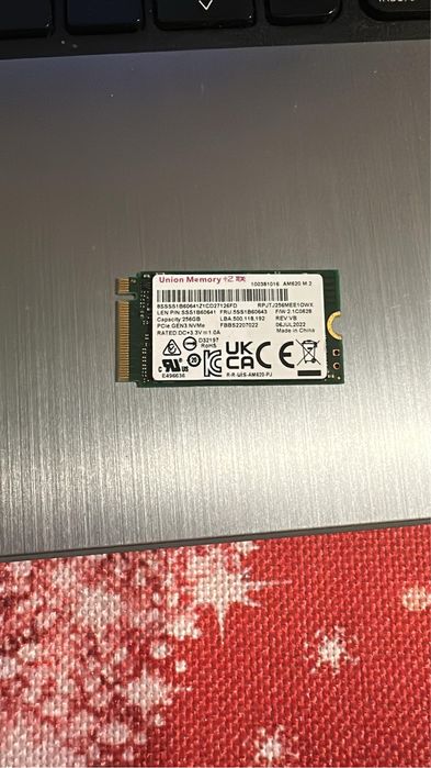 Продам SSD M2 на 256 гиг