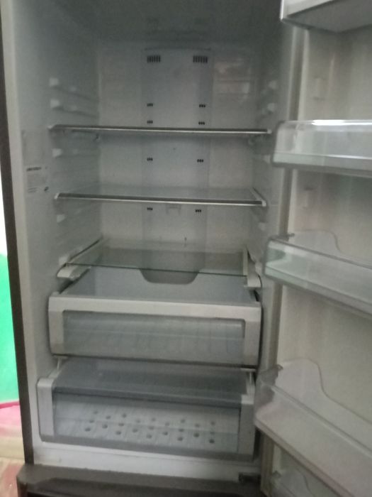 Продам холодильник. Самсунг,