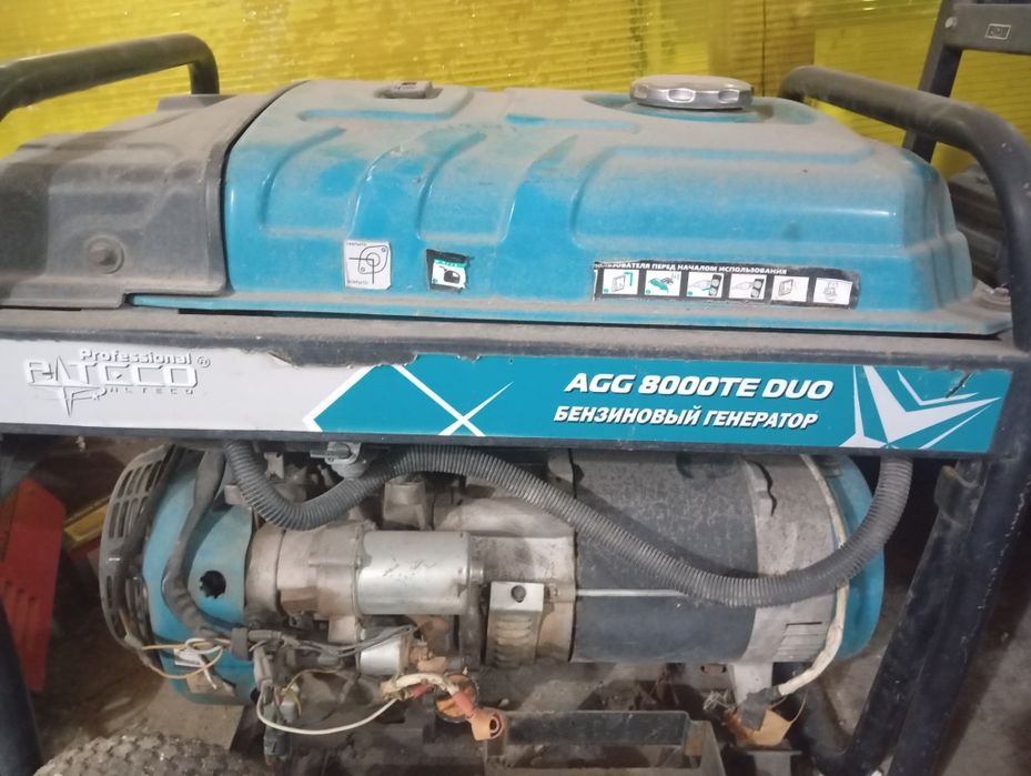 Продам бензиновый генератор саг