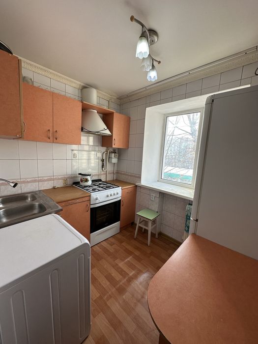 Продам 2 комн Алматинский район центр