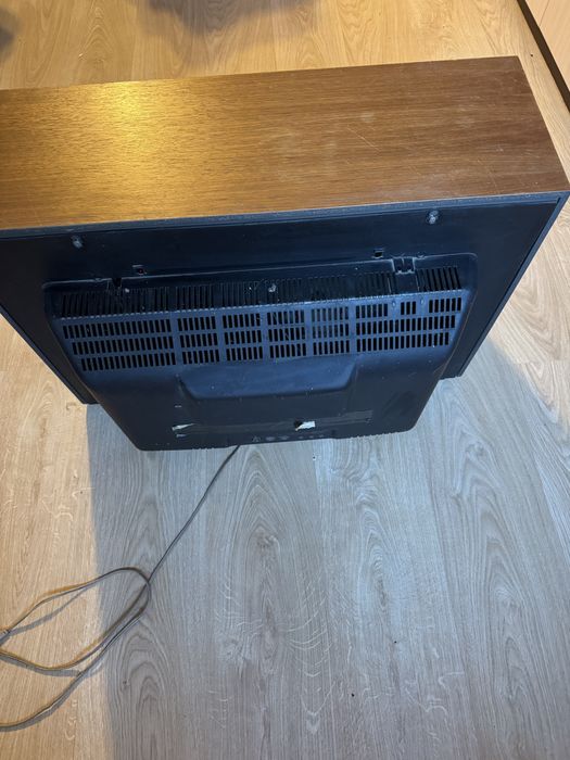 Продавам винтидж немски телевизор SABA T 258, 15 инча/38см./