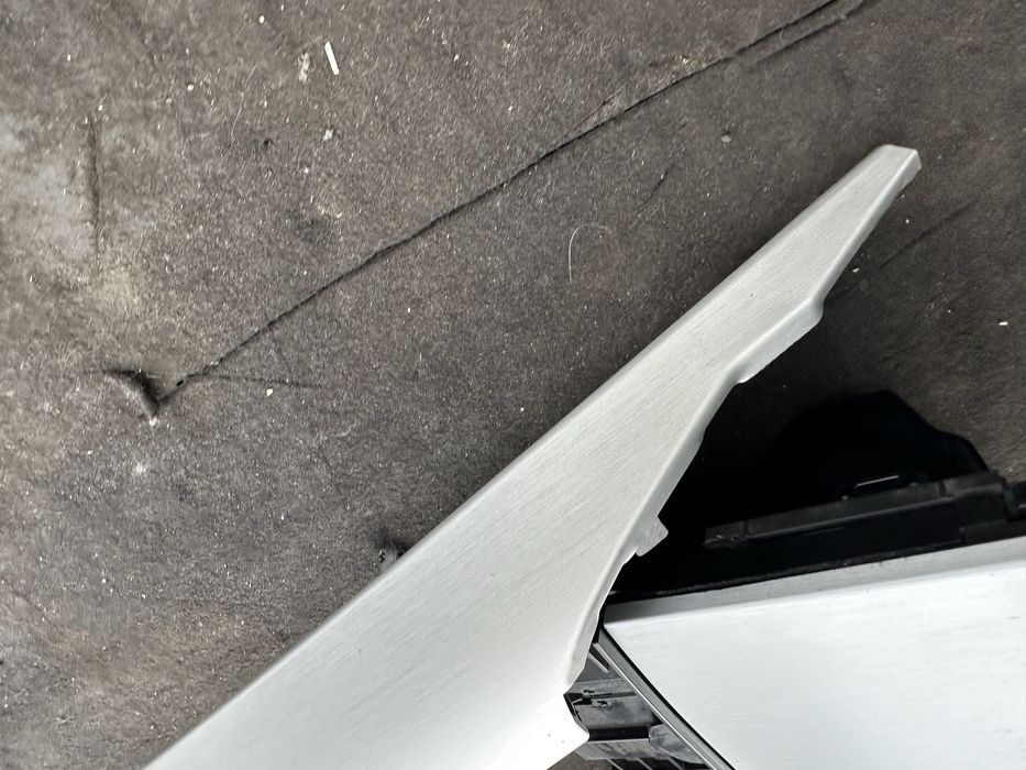 Оригинална лайсна за AUDI A6 4g C7 комби и седан 2011-2018г н70