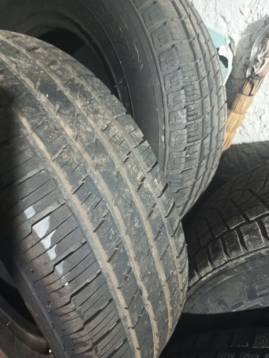 Продам резину 265.65R17