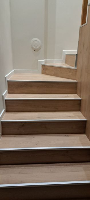 Монтаж на Ламиниран паркет и CUBU  первази