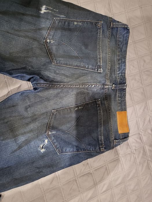 Дамски дънки на марката Calvin Klein