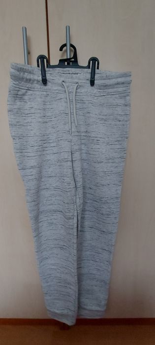 Lot  6 pantaloni trening