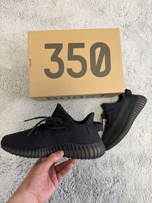 Yeezy 350 V2 Onyx