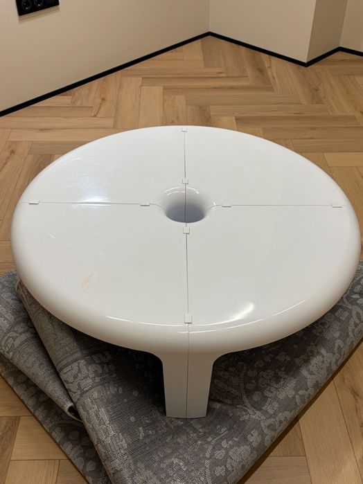 Дизайнерский журнальный стол