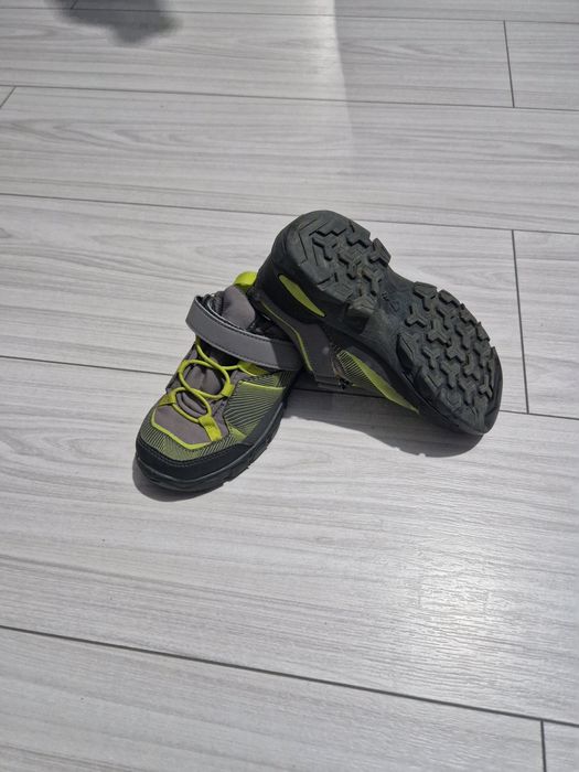 Papuci de drumeție Decathlon mărimea 30
