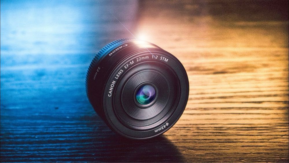 Canon 22 mm F2.0 (eosm)