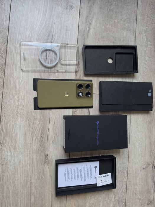 Motorola Signature