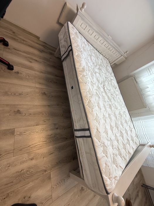 Vand pat din lemn masiv 160x200