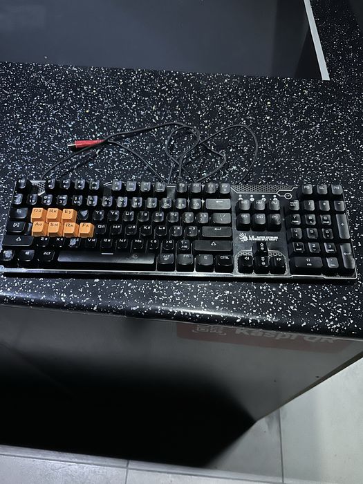 Наушник блуди(bloody)