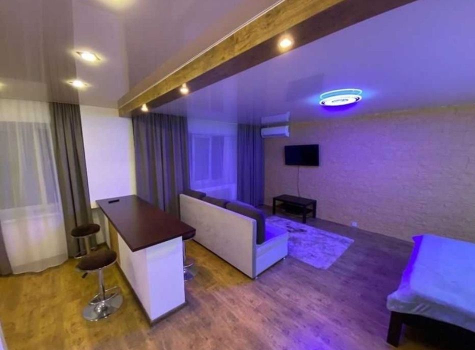 Сдаю однушку посуточно в центре