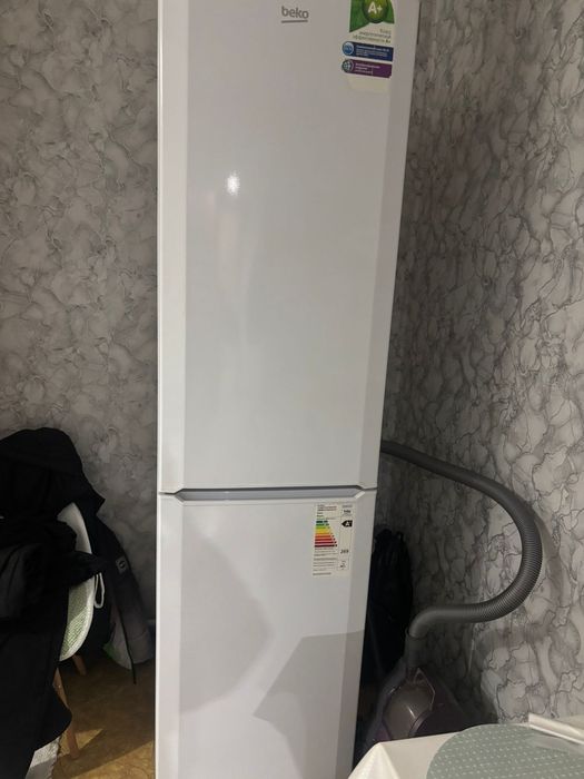 Холодильник веко