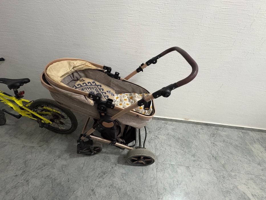 Продам коляску , детскую