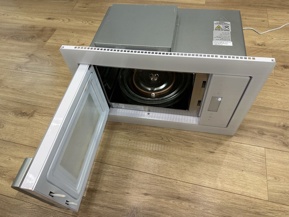 Микровълнова фурна Gorenje Ora-Ïto – отлично състояние