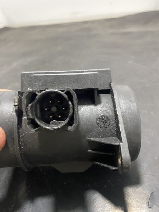 Debitmetru aer BMW Seria 5 E39 525 tds Seria 7 E38 1994-2003 2246084