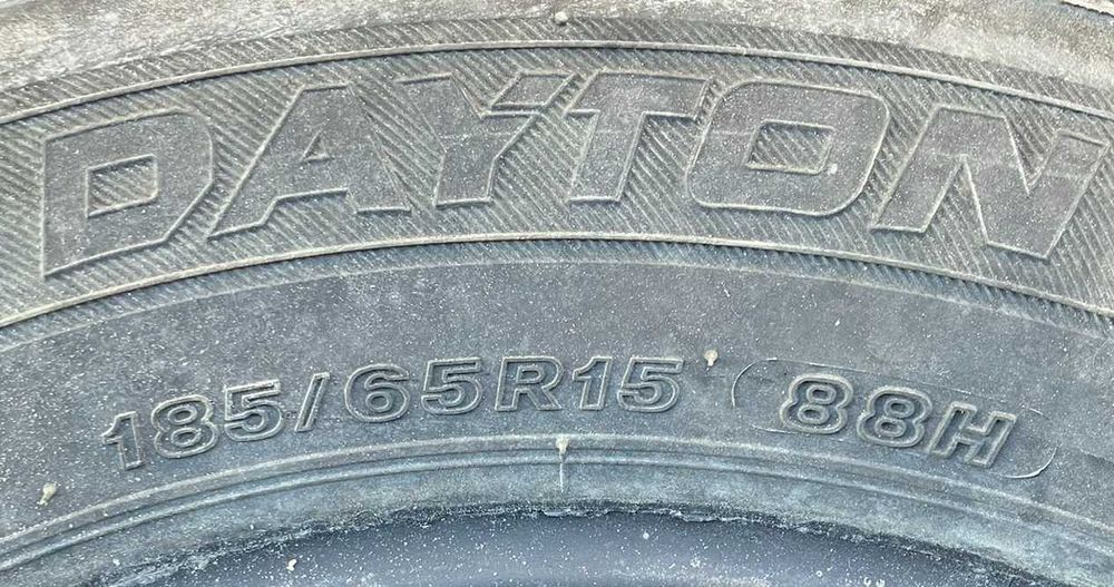 Гуми Dayton, модел Touring 2.  Размер: 185/65 R15