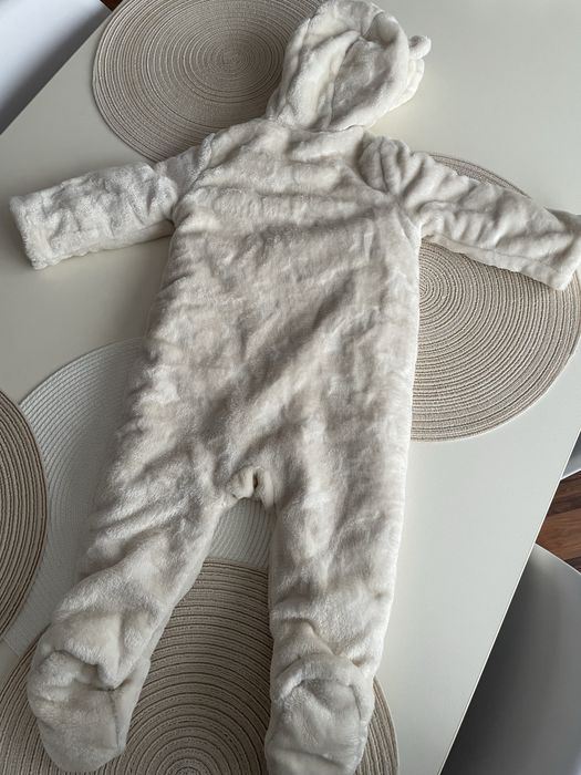 Salopetă pentru băieți/fete C&A (9-12 luni, 80 cm)