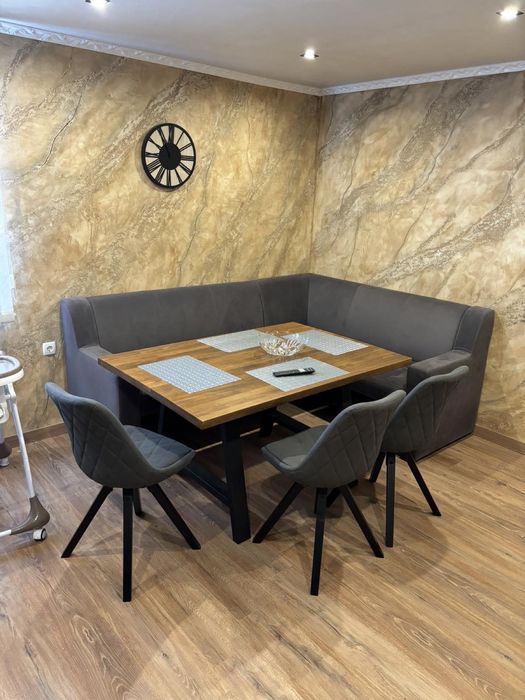 Кухненско обзавеждане със електроуреди