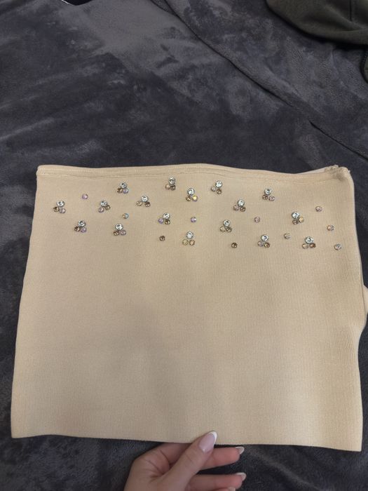 Топ Zara с камъни