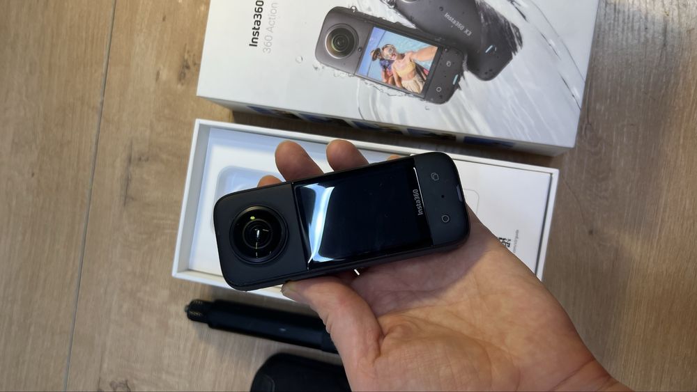 Экшн камера Инста360 х3 Insta360