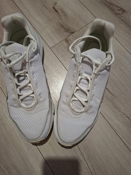 Продолавам бели маратонки Nike Air zoom hyperace 3