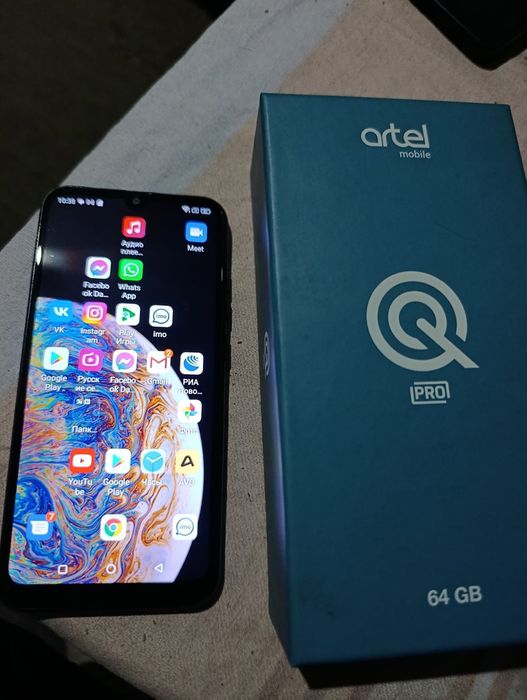 Продам б/у смарфон Artel Quadro Pro 4/64 Gb.