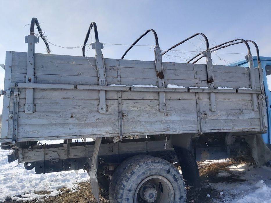 Продам бортовой кузов зил 130