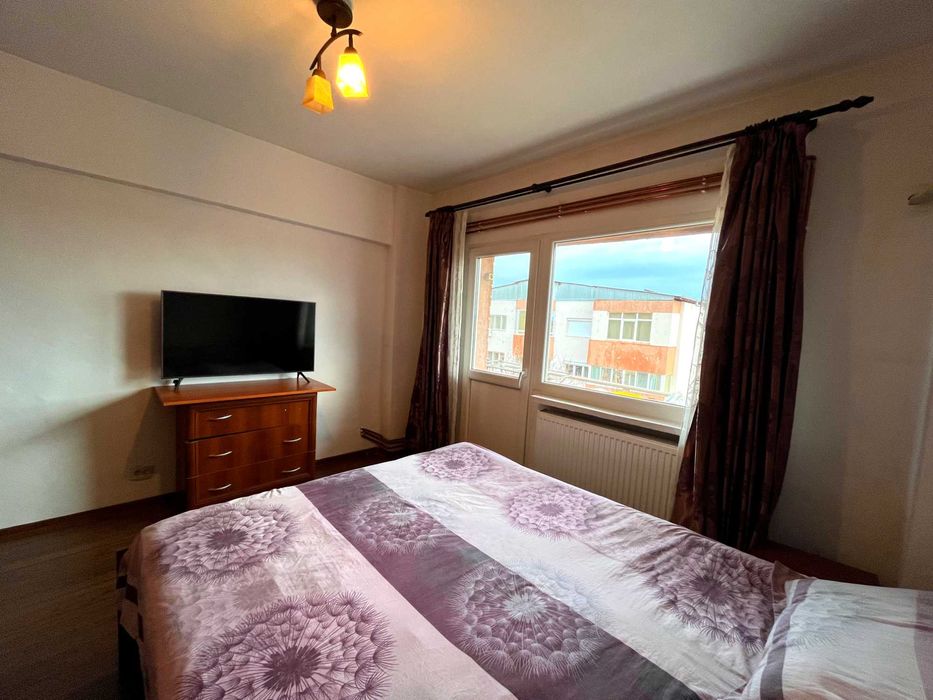 Apartament cu 2 camere, decomandat, zona Iiruc