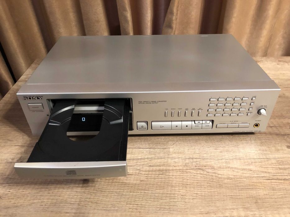 Sony CDP-461, cd player hight density linear converter optical digital