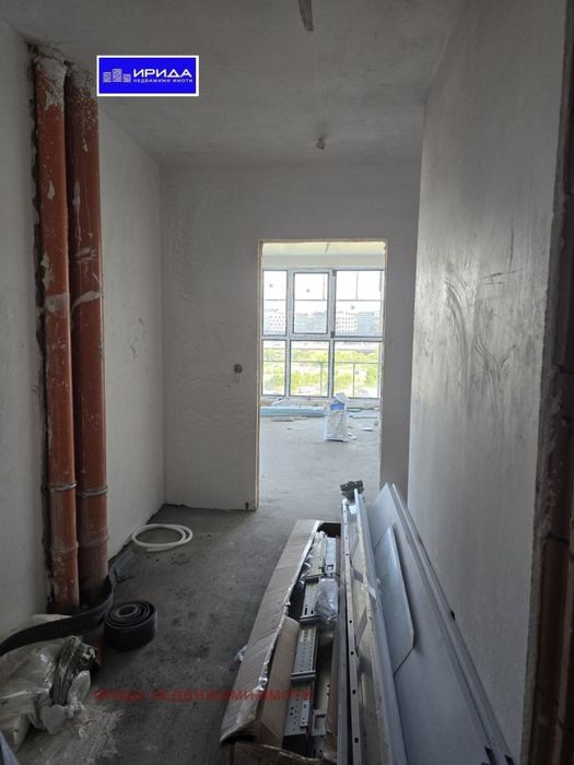 Просторен тристаен апартамент в Младост 4 с АКТ 14!