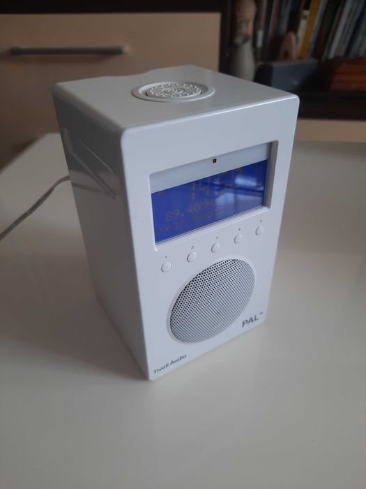 Radio Digital Portabil Premium Tivoli Audio PAL+ – FM / DAB / DAB+, Acumulator
