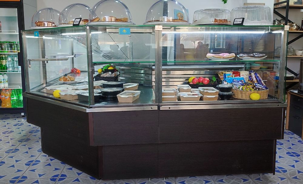 Холодильник Carboma® в хорошем состоянии