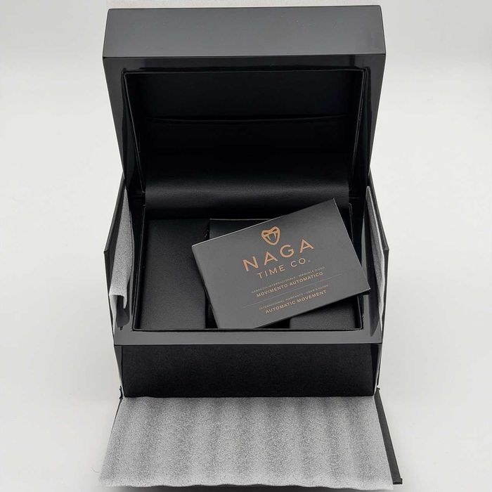 Naga Time Co. 39 Silver White