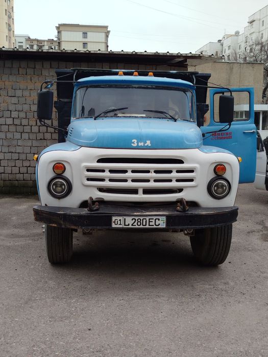 Зил самосвал продаётся.