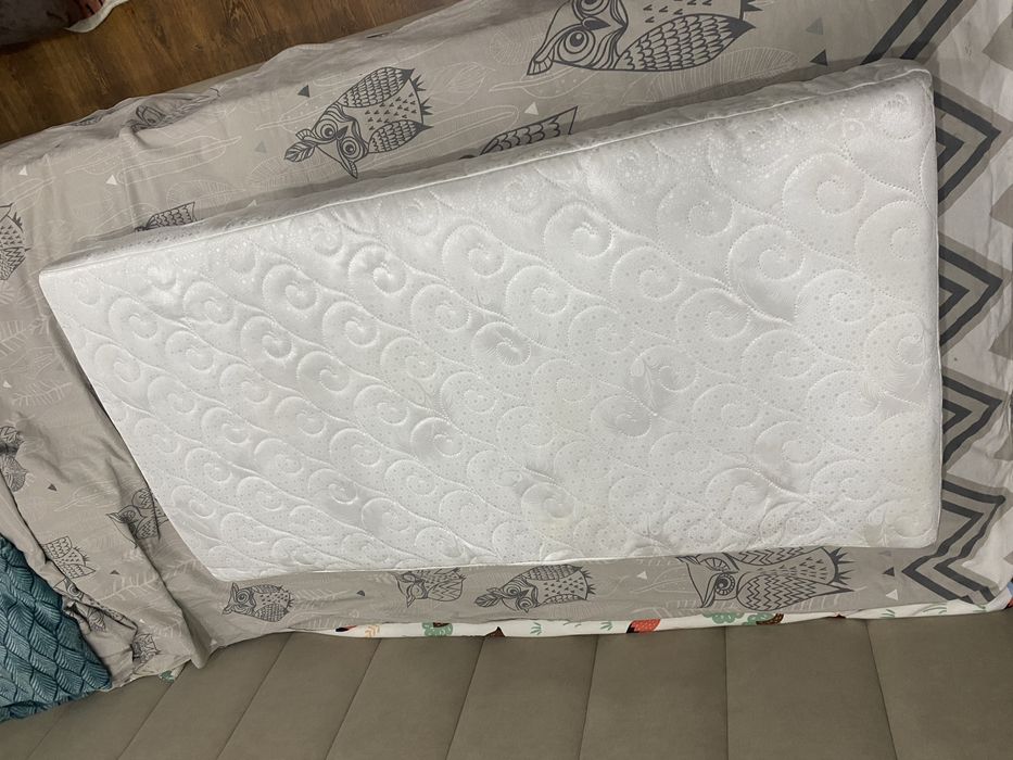 Продам матрас детский