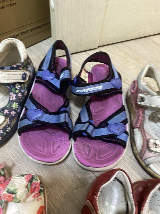 Сандали на девочку 25,29,30