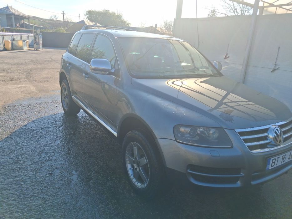 Vând Wolsvagen Tuareg