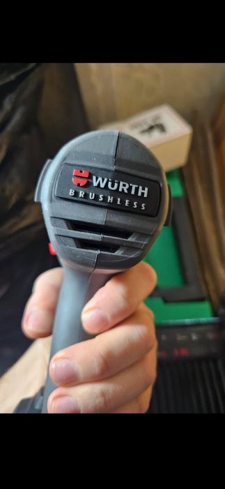 Ударен винтоверт