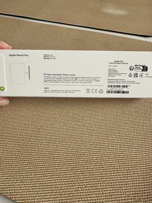 Ipad pro 11 cu husa si pencil pro